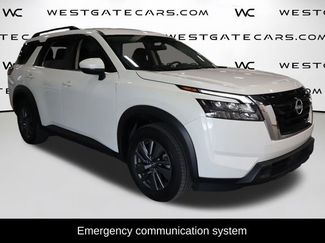 Used 2024 Nissan Pathfinder SV video 2