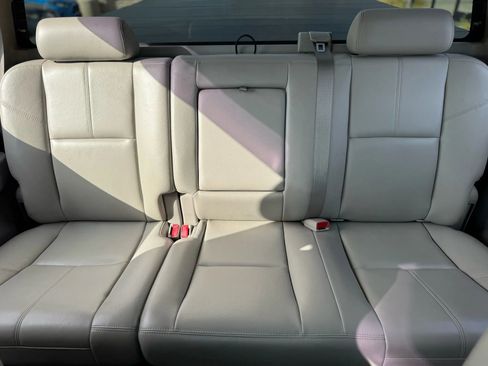 Used 2010 Chevrolet Silverado 2500 LTZ w/ Convenience Package image 36