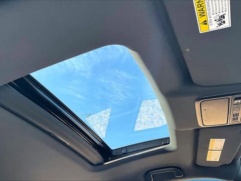 Used 2023 Honda Passport Elite image 13