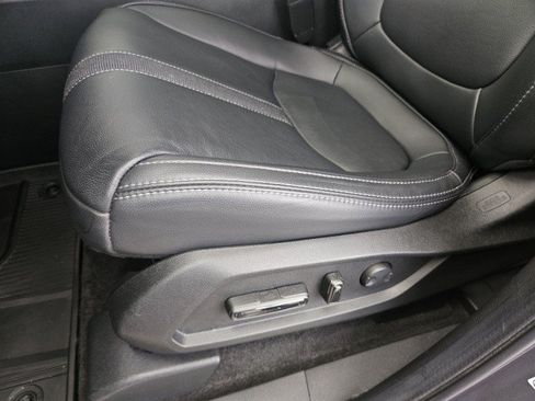 Used 2024 Honda Pilot Touring image 33