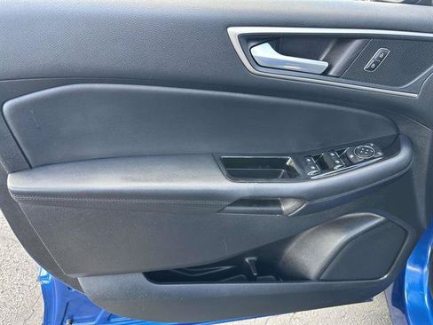 Used 2018 Ford Edge SEL w/ Equipment Group 201A AWD/4WD image 9