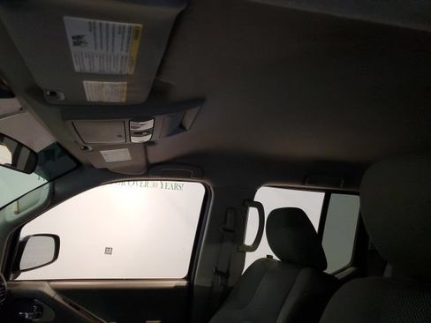 Used 2018 Nissan Frontier SV AWD/4WD image 21