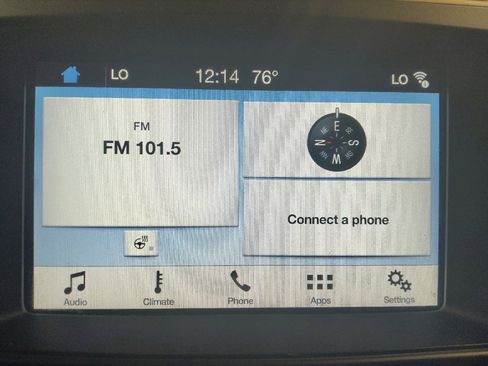 Used 2018 Ford Explorer XLT w/ Equipment Group 202A FWD image 25