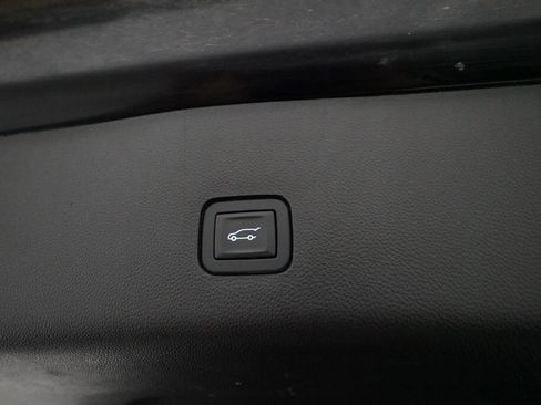 Used 2018 Chevrolet Traverse High Country image 15