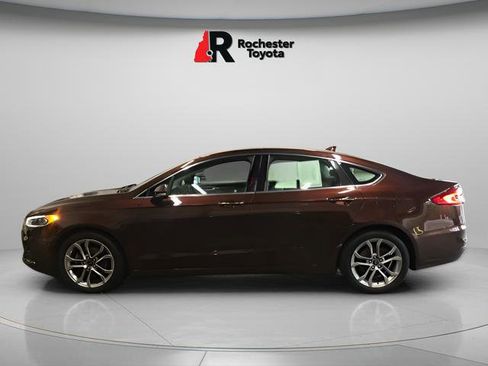 Used 2017 Ford Edge SEL image 4