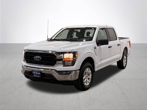 Used 2023 Ford F150 XLT image 2