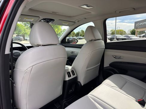 Used 2025 Hyundai Tucson SEL image 18