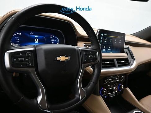 Used 2024 Chevrolet Suburban Premier image 10