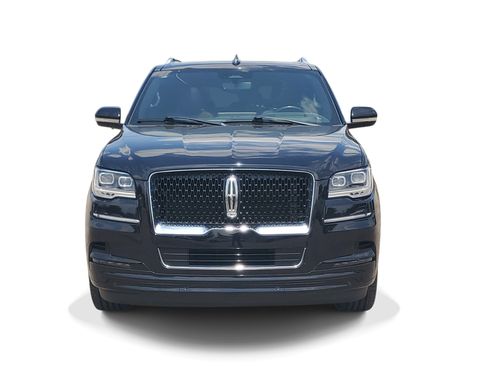 Certified 2023 Lincoln Navigator Reserve AWD/4WD image 2