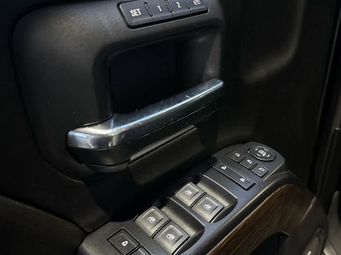 Used 2019 GMC Sierra 3500 Denali image 14