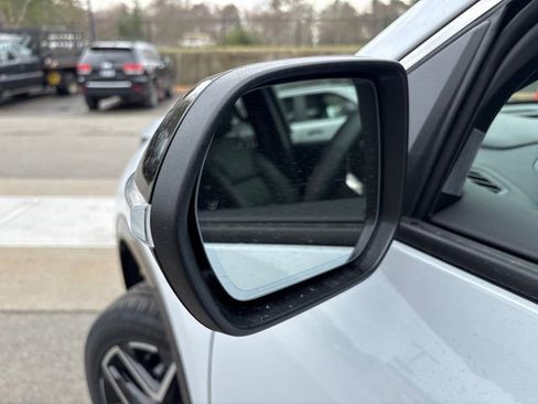 New 2026 Chevrolet Traverse High Country image 6