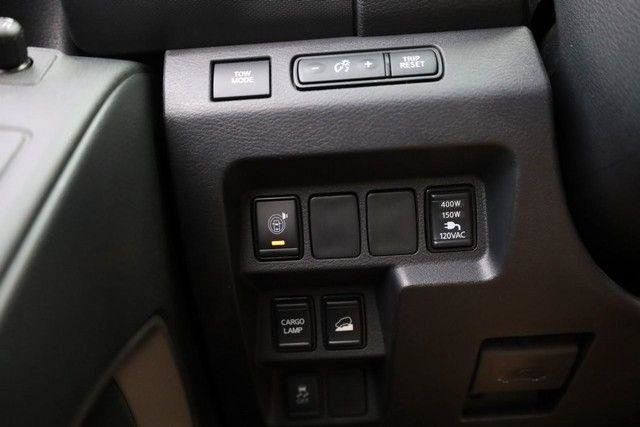 Used 2022 Nissan Frontier SV w/ SV Premium Package AWD/4WD image 19