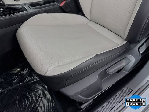 Used 2019 Volkswagen Jetta R-Line w/ R-Line Cold Weather Package image 18