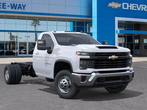 New 2025 Chevrolet Silverado 3500 W/T w/ WT Convenience Package image 31