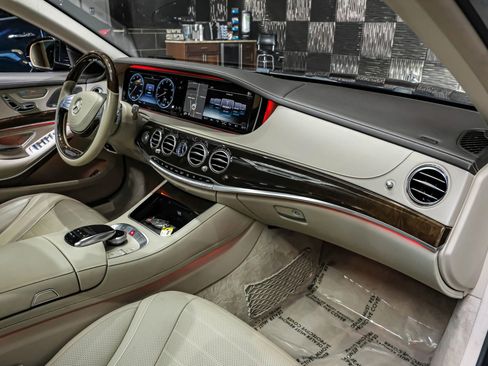 Used 2015 Mercedes-Benz S 550 4MATIC Sedan image 11