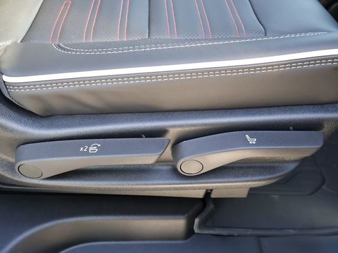 New 2026 GMC Yukon AT4 Ultimate AWD/4WD image 43