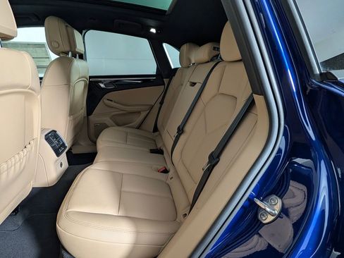 New 2026 Porsche Macan image 24