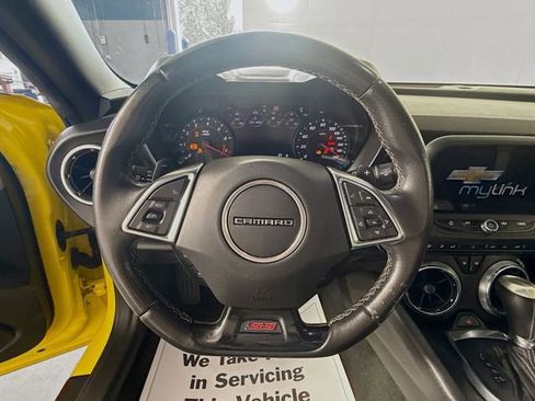Used 2018 Chevrolet Camaro SS RWD image 13