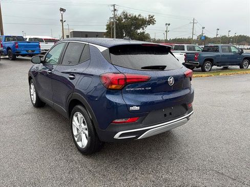 Used 2023 Buick Encore GX Preferred w/ Cold Weather Comfort Package FWD image 5
