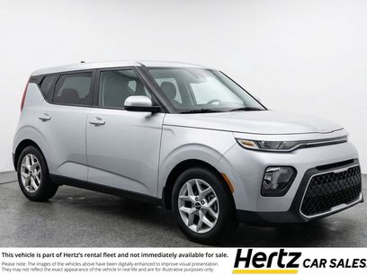 Used 2025 Kia Soul LX w/ LX Technology Package