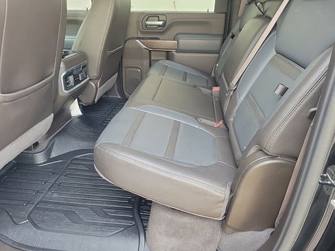 Used 2022 GMC Sierra 2500 Denali w/ Technology Package image 17