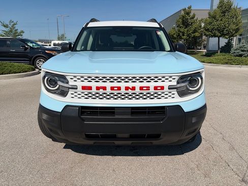 Used 2025 Ford Bronco Sport Heritage AWD/4WD image 2