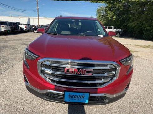 Used 2019 GMC Terrain SLT w/ Preferred Package FWD image 3
