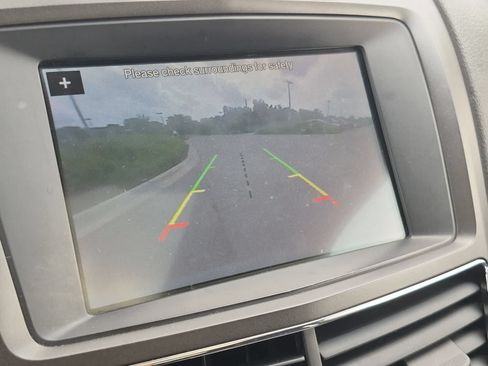 Used 2019 Lincoln MKT AWD image 31