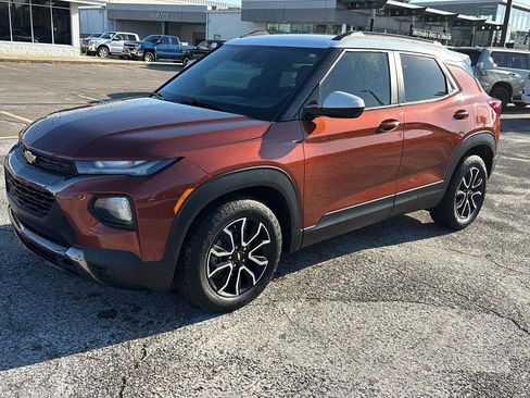 Used 2021 Chevrolet TrailBlazer ACTIV w/ Technology Package image 3