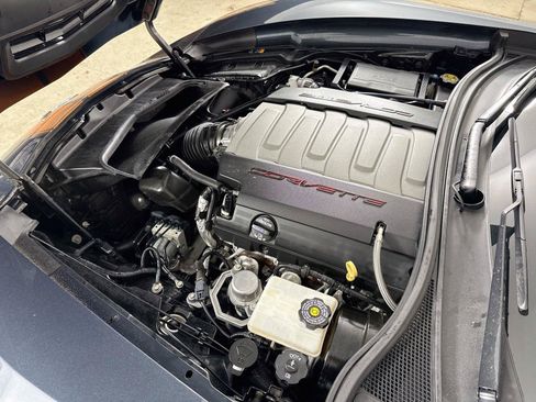 Used 2019 Chevrolet Corvette Stingray Convertible w/ 2LT Preferred Equipment Group RWD image 28