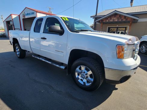 Used 2012 GMC Sierra 2500 SLE image 1