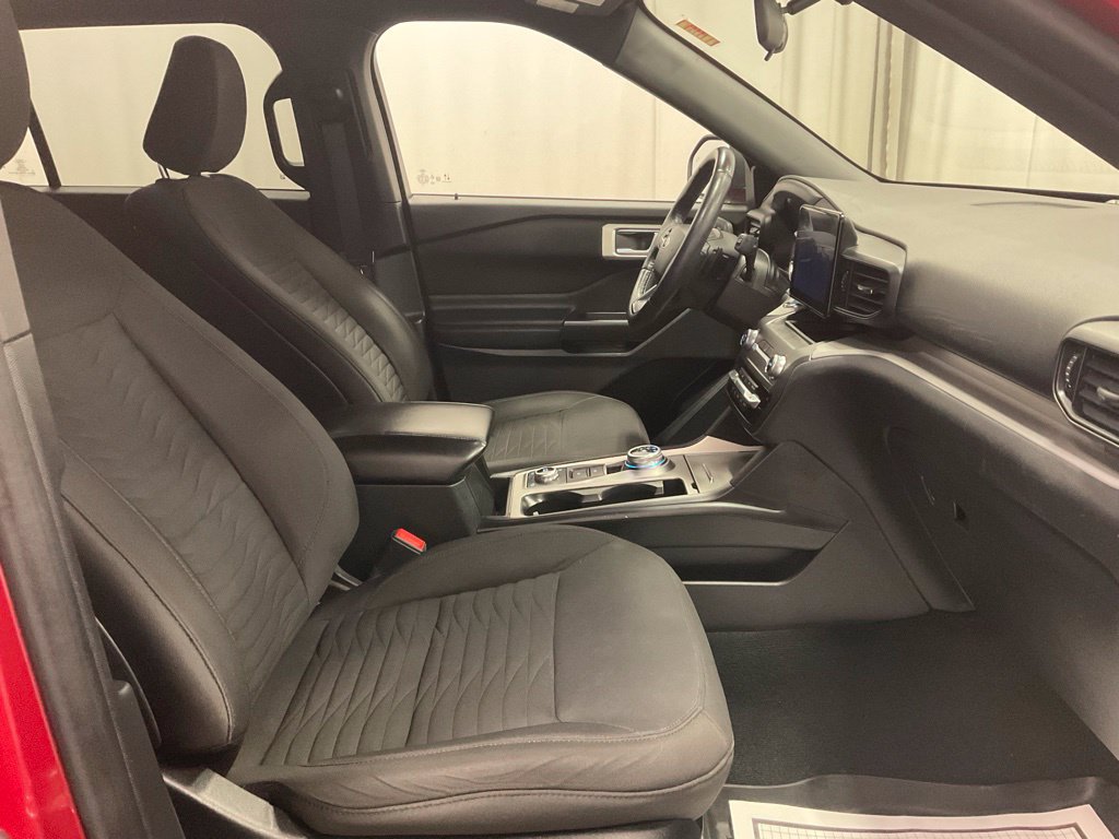 Used 2020 Ford Explorer XLT w/ Comfort Package AWD/4WD image 21