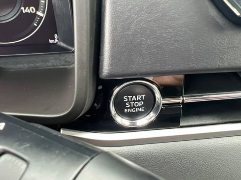 Used 2023 Mitsubishi Outlander SEL AWD/4WD image 50