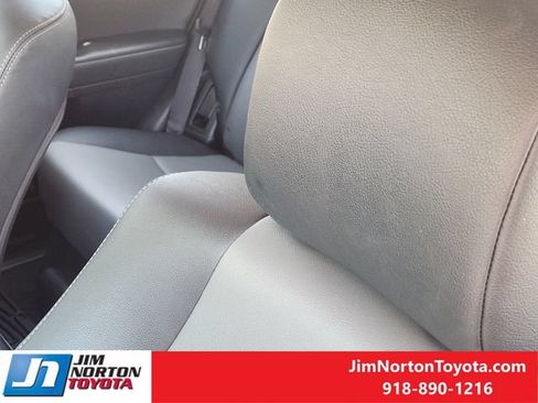 Used 2023 Toyota 4Runner SR5 Premium w/ Moonroof Package RWD image 16