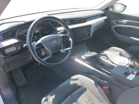 Used 2023 Audi e-tron Premium AWD/4WD image 5