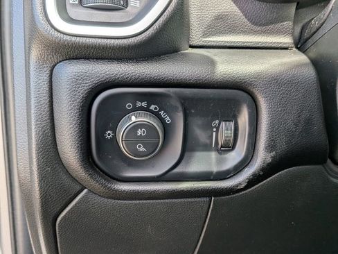 Used 2024 RAM 2500 Big Horn AWD/4WD image 20