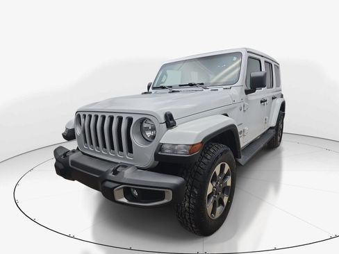Used 2022 Jeep Wrangler Unlimited Sahara w/ Cold Weather Group AWD/4WD image 8