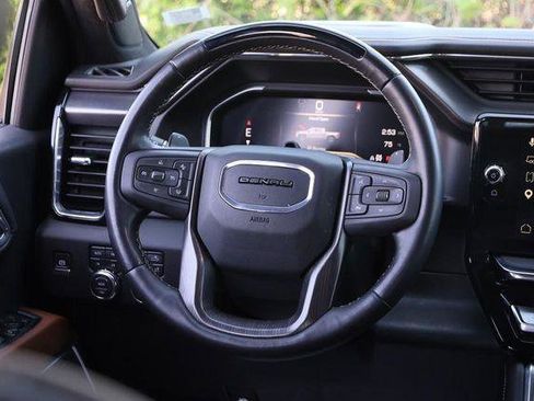 Used 2025 GMC Sierra 1500 Denali Ultimate AWD/4WD image 26