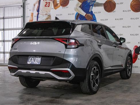 Used 2025 Kia Sportage LX AWD/4WD image 24