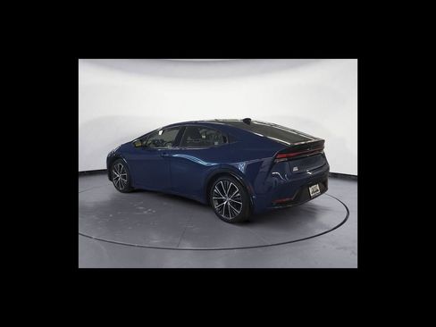 Used 2024 Toyota Prius XLE AWD/4WD image 4