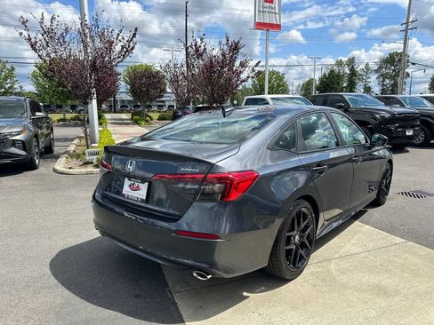 Used 2024 Honda Civic Sport image 5