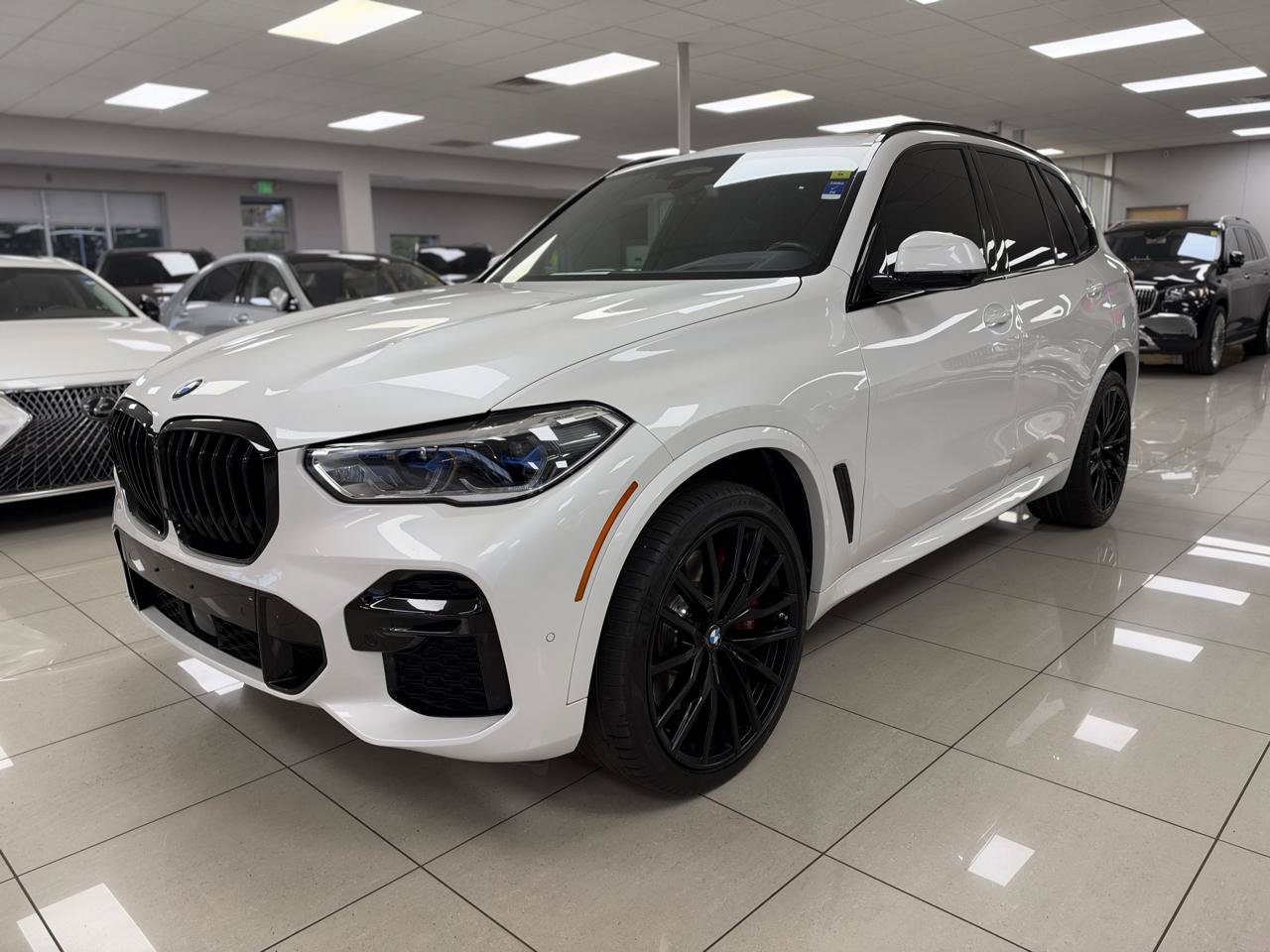 Used 2023 BMW X5 M50i w/ Executive Package AWD/4WD image 8