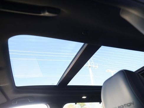 New 2025 Honda Pilot Black Edition image 22