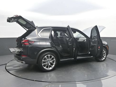 Certified 2025 BMW X5 sDrive40i w/ Climate Comfort Package RWD image 50