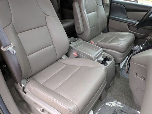Used 2014 Honda Odyssey EX-L image 30