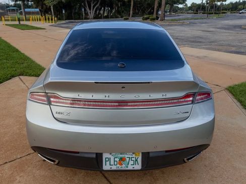 Used 2016 Lincoln MKZ w/ Equipment Group 300A Reserve FWD image 9