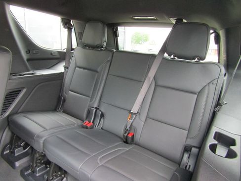 Used 2025 GMC Yukon Denali AWD/4WD image 36