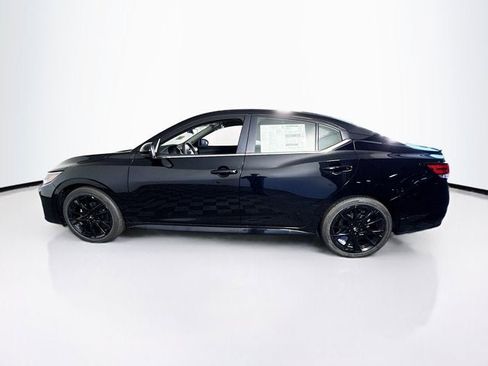 New 2025 Nissan Sentra SR w/ Midnight Edition image 8