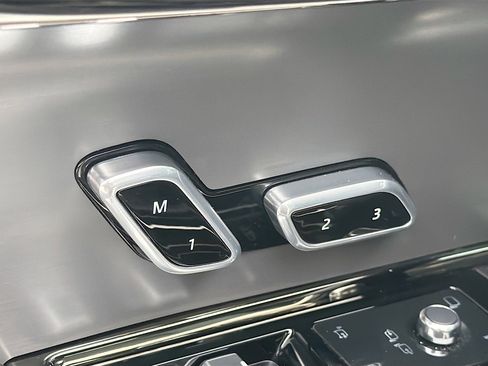 Used 2024 Land Rover Range Rover Sport Dynamic SE image 26