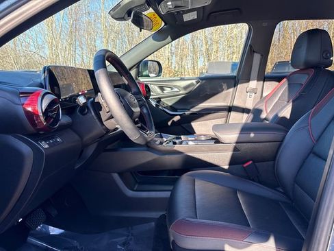 Used 2025 Chevrolet Equinox RS image 35